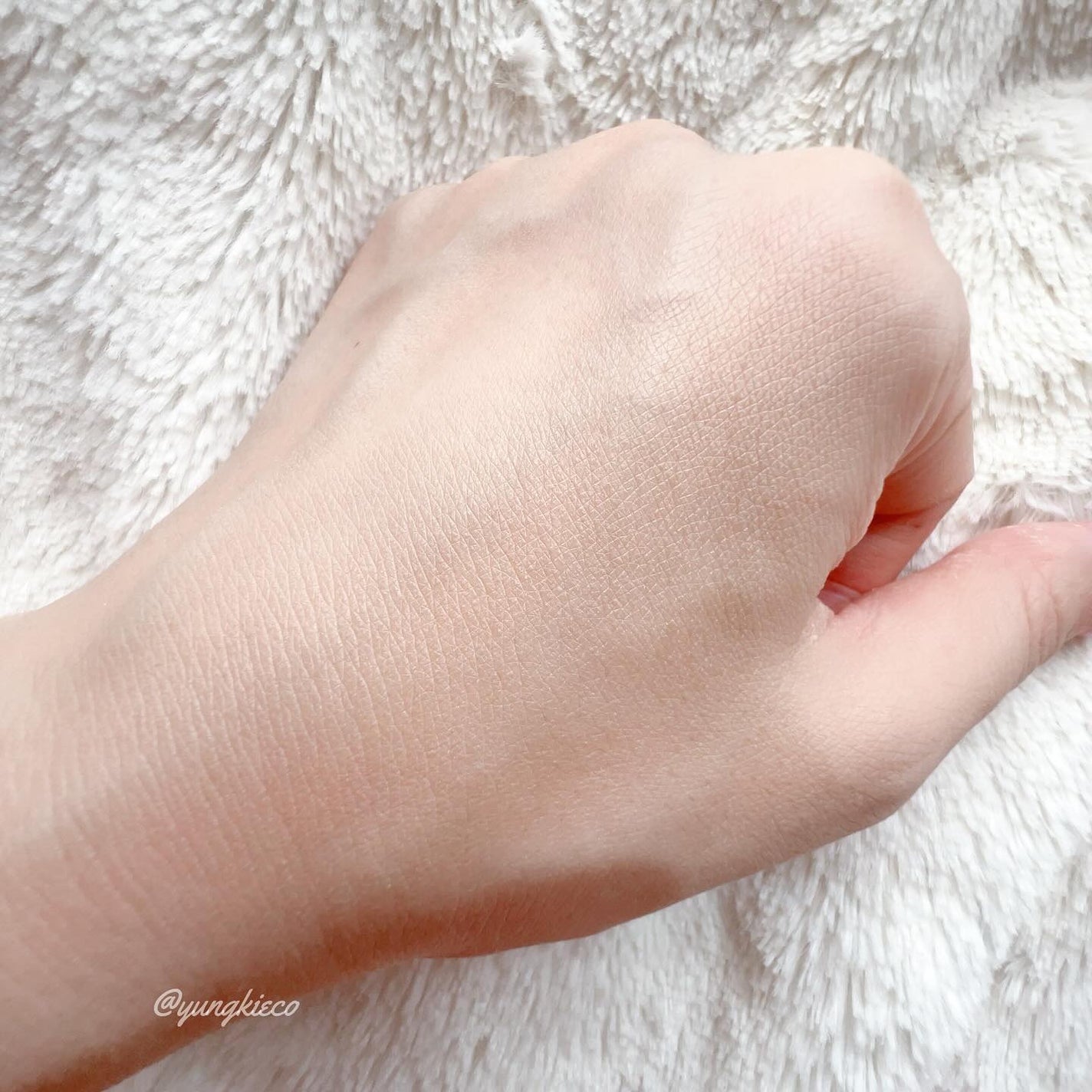 ミネラルUVファンデーション(ケース・パフ付)/ヴァントルテ/パウダーファンデーションを使ったクチコミ(3枚目)