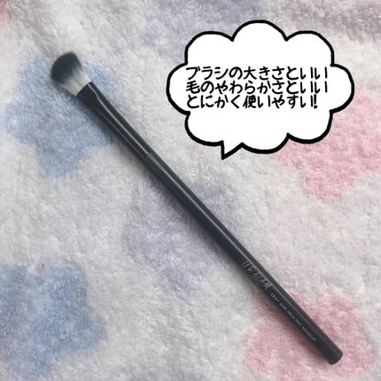UR GLAM EYESHADOW BRUSH A/U R GLAM/メイクブラシを使ったクチコミ(2枚目)