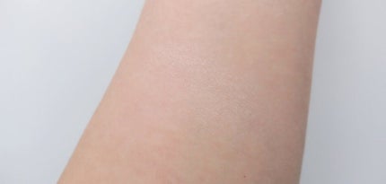 パールグロウニュアンサー/CEZANNE/パウダーハイライトを使ったクチコミ(4枚目)