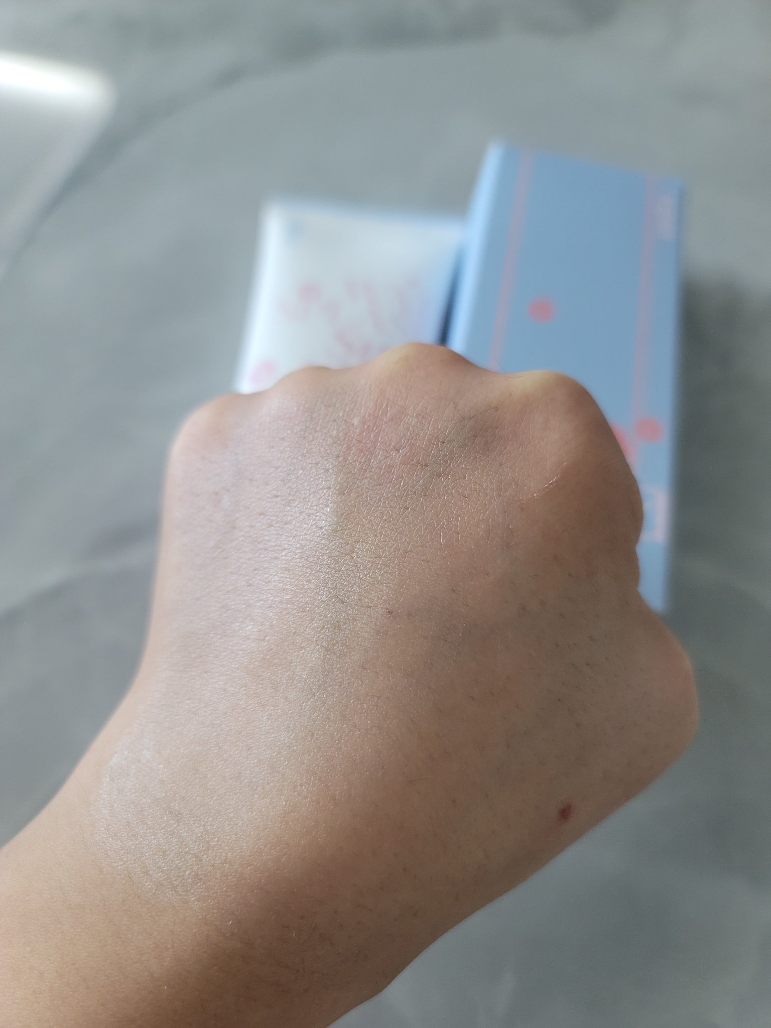 ウォータースプラッシュサンクリーム セラミド 桜エディション（60ml）/espoir/日焼け止めクリームを使ったクチコミ（3枚目）