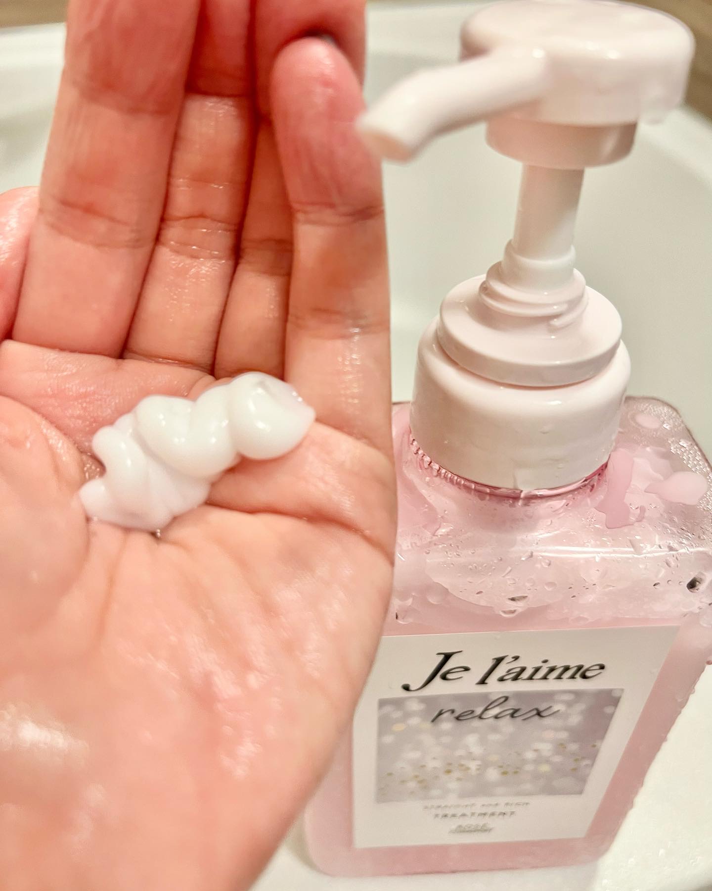 リラックス ミッドナイトリペア シャンプー／ヘアトリートメント (ストレート＆グロス)/Je l'aime/市販シャンプーを使ったクチコミ（3枚目）