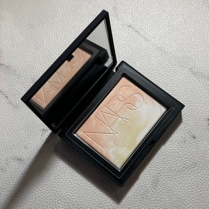 ライトリフレクティング プリズマティックパウダー/NARS/プレストパウダーを使ったクチコミ(5枚目)