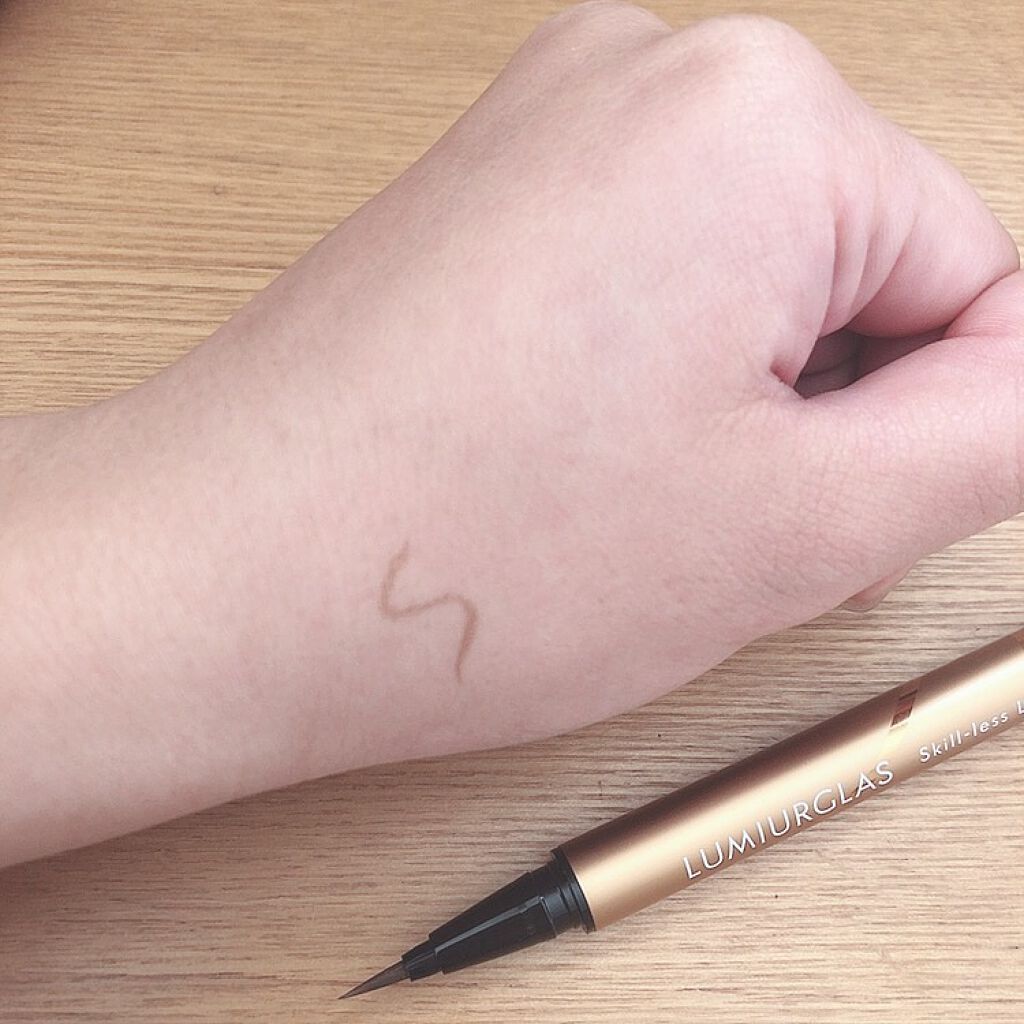 スキルレスライナー/LUMIURGLAS/リキッドアイライナーを使ったクチコミ（2枚目）