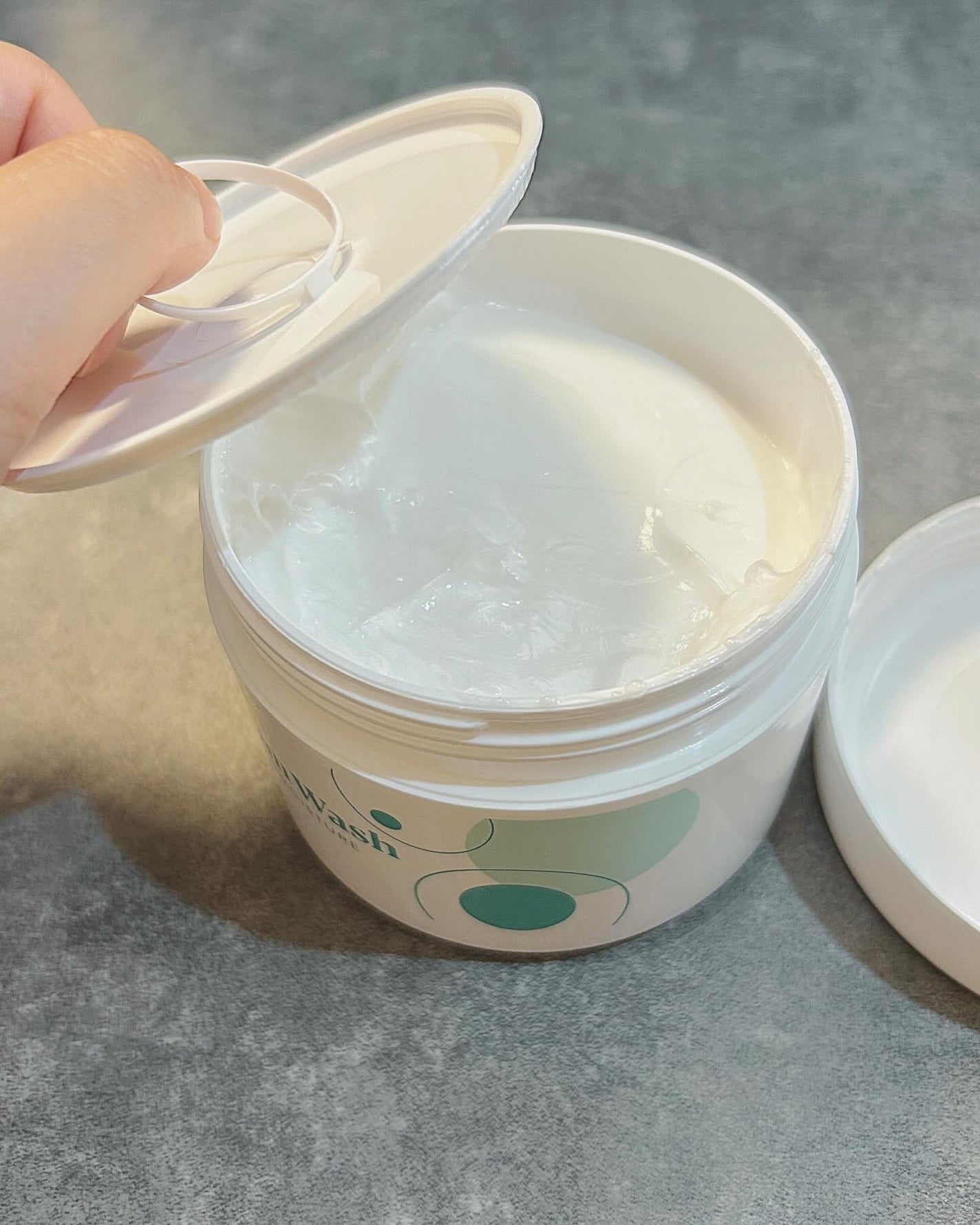 ダヴ クリームボディウォッシュ コンフォートモイスチャー/ダヴ/ボディソープを使ったクチコミ(2枚目)