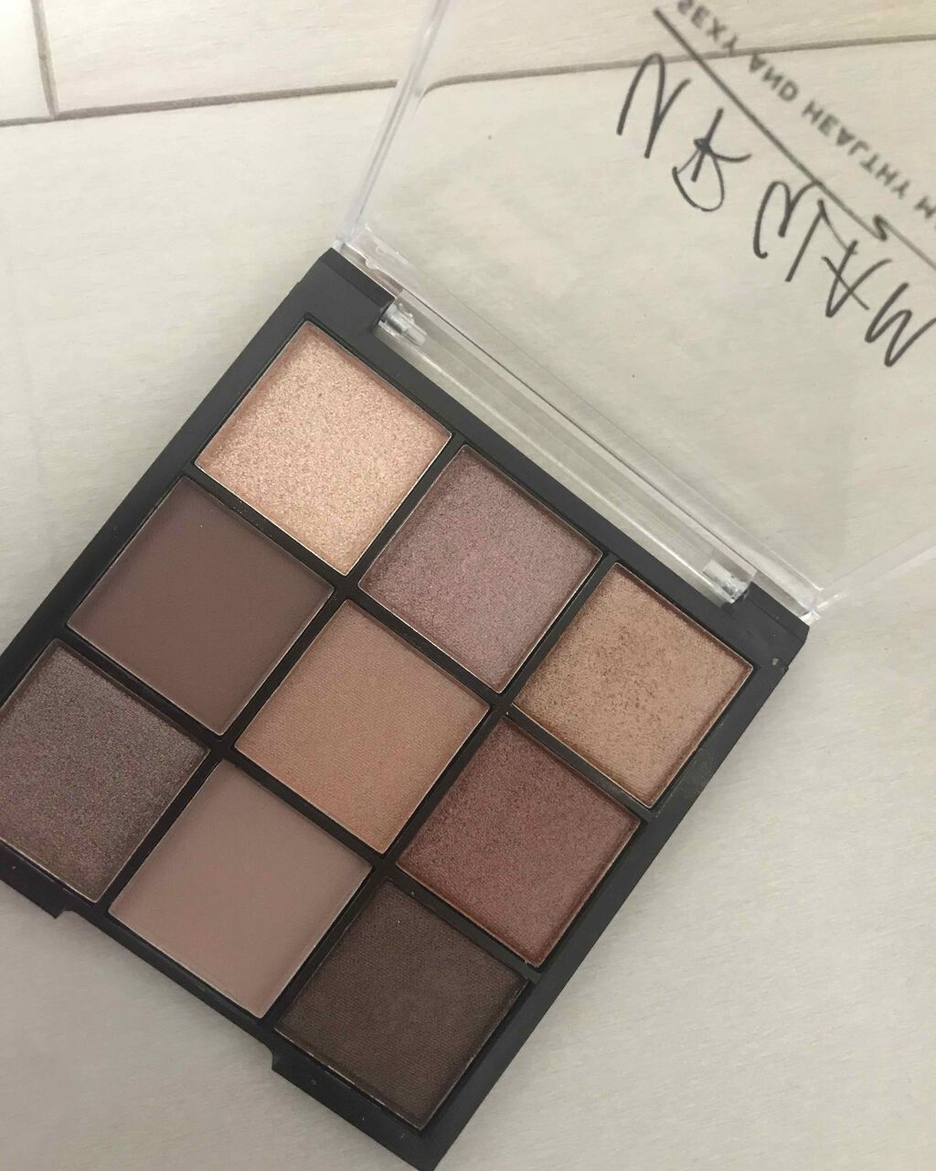 UR GLAM　BLOOMING EYE COLOR PALETTE/U R GLAM/アイシャドウパレットを使ったクチコミ（1枚目）