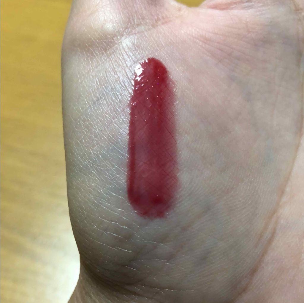 スパークリングツイストルージュ/MAJOLICA MAJORCA/リップグロスを使ったクチコミ(2枚目)