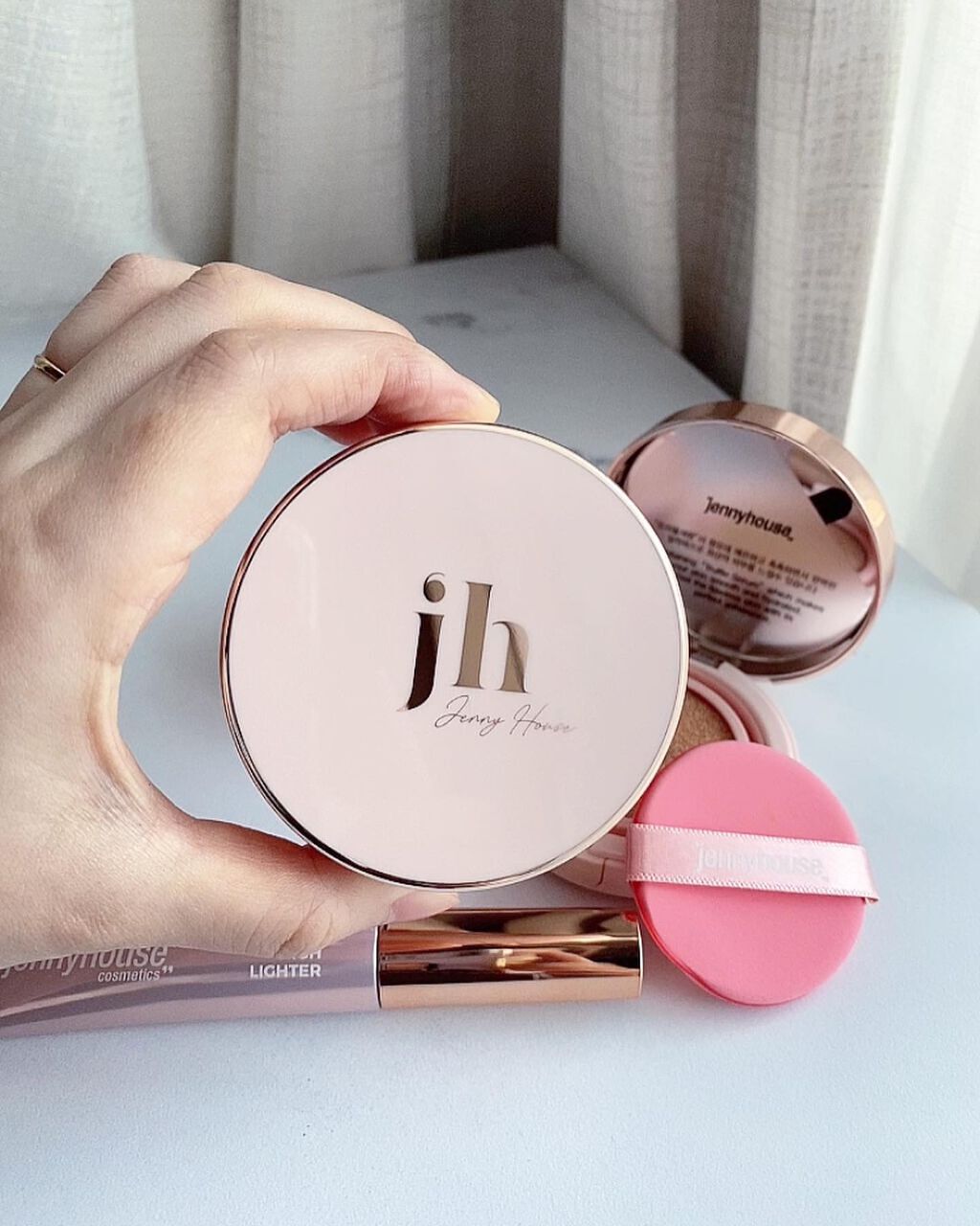 ウルトラフィットセラムクッション/jenny house/クッションファンデーションを使ったクチコミ(4枚目)