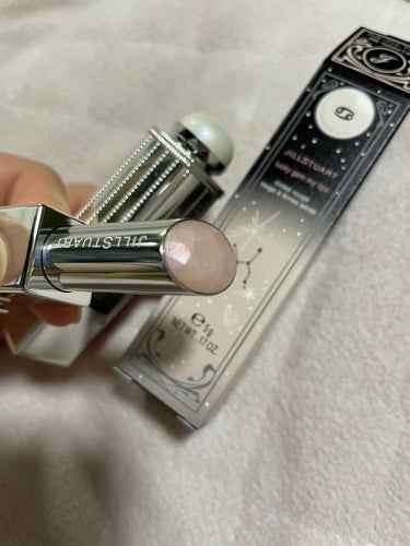 JILL STUART ラッキージェム マイリップス 
06 faithful Cancer 🦀

星座のリップ！
自分の星座のは絶対買うと決めて購入⭐️
めちゃくちゃ使いやすく普段使いできる色で最高に