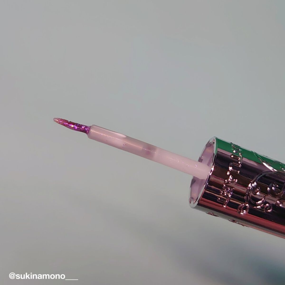 ジルスチュアート　アイダイヤモンド グリマー 02 amethyst gem/JILL STUART/グリッターを使ったクチコミ（3枚目）