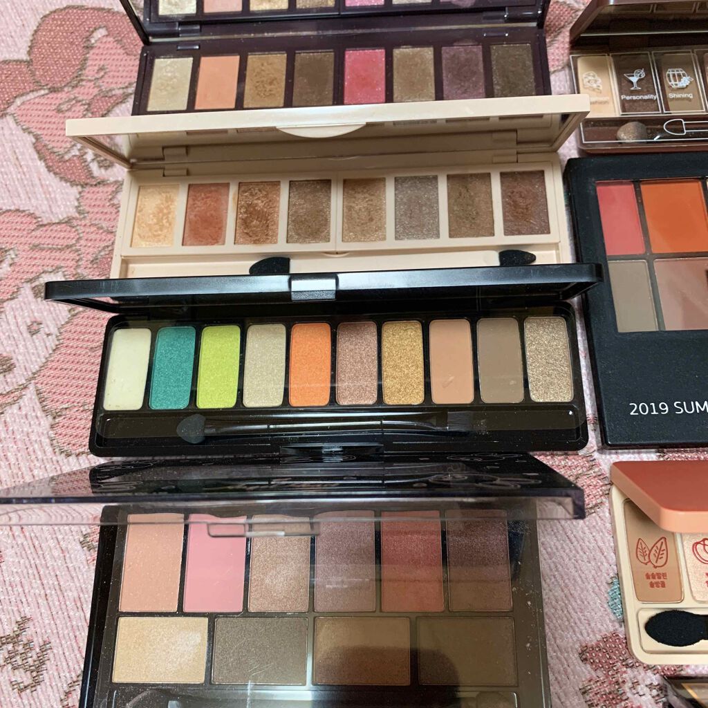 グラマラスリッチ アイパレット (クリスマスコフレ 2018)/Visée/メイクアップキットを使ったクチコミ(2枚目)