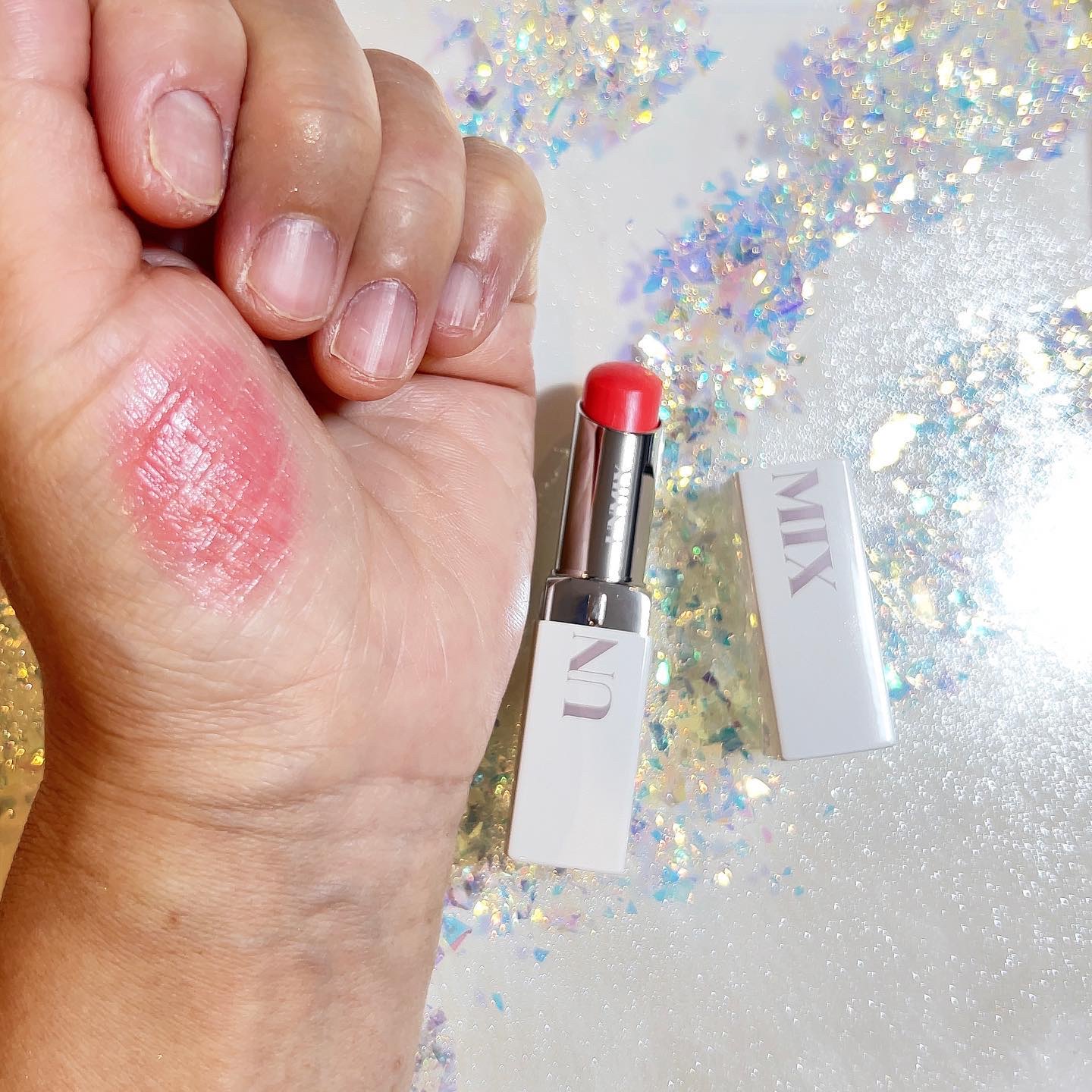 モイスチャーリップスティック グロウ 09 ピーチ/UNMIX/口紅を使ったクチコミ（2枚目）