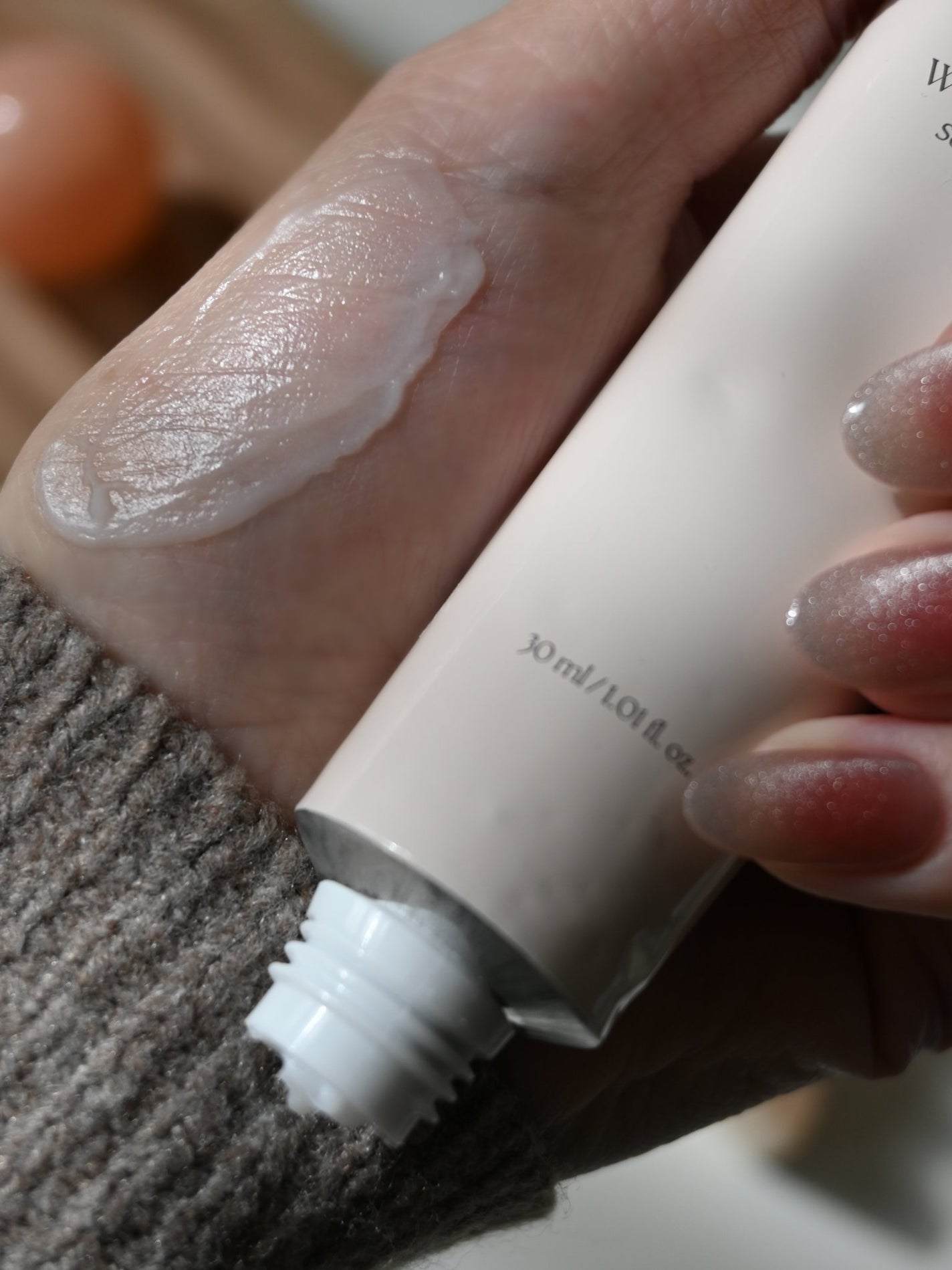 ソリッド パフューム ホワイトアプリコット/LUAFEE/練り香水を使ったクチコミ(3枚目)