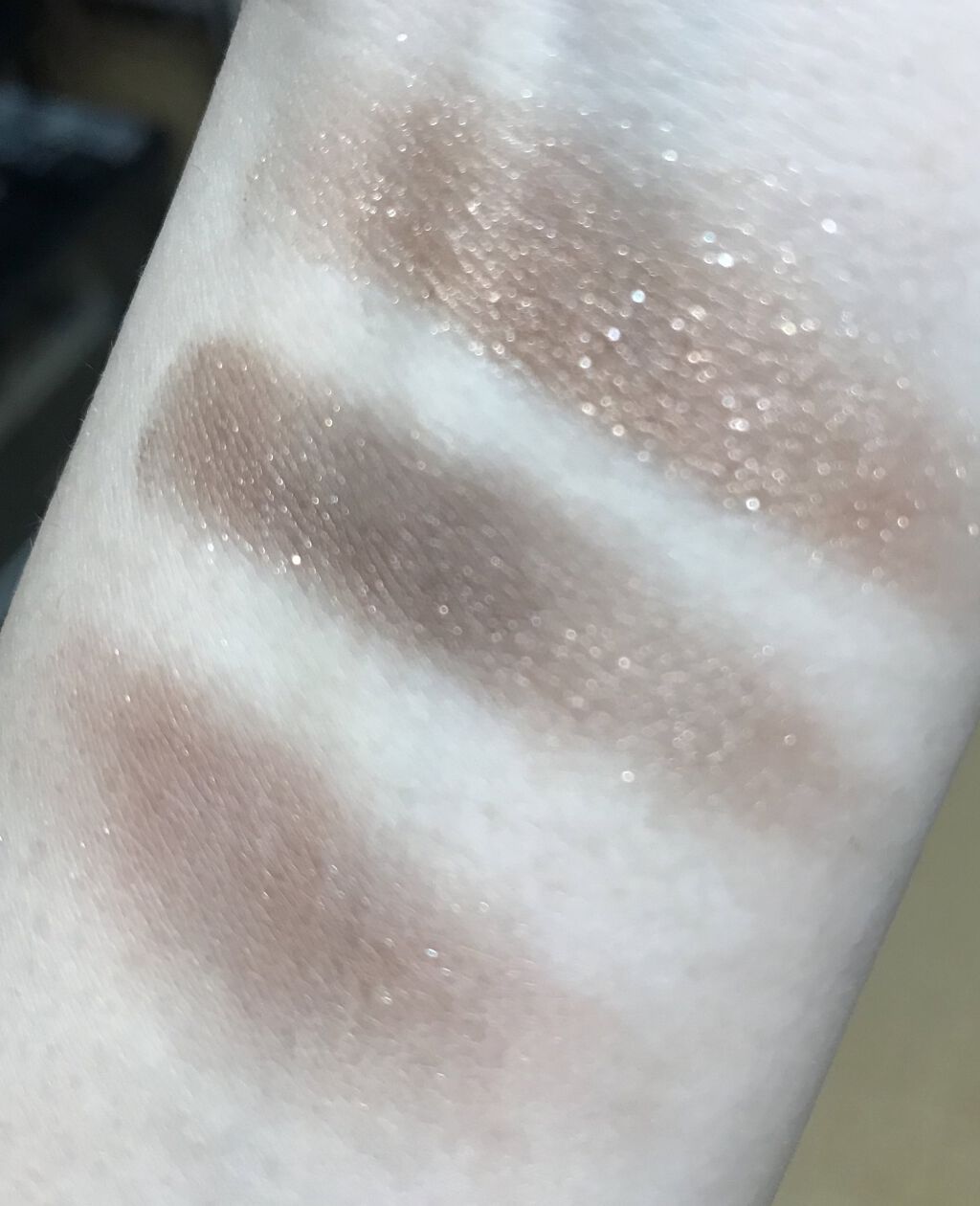 シャイニーシャドウ N/excel/単色アイシャドウを使ったクチコミ（3枚目）