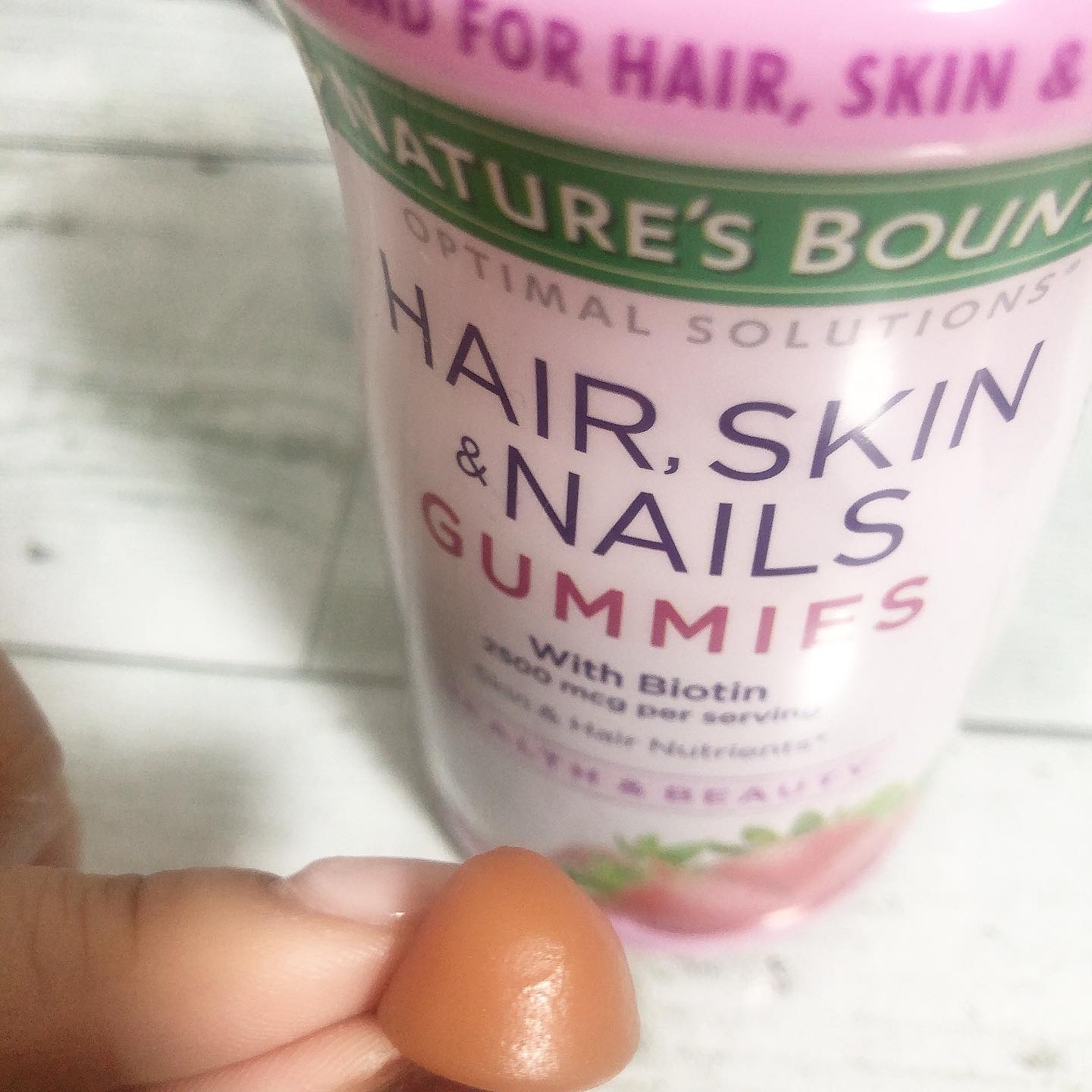 Optimal Solutionsスキン ネイル グミ いちご風味 80粒/NATURE’S BOUNTY/食品を使ったクチコミ（2枚目）