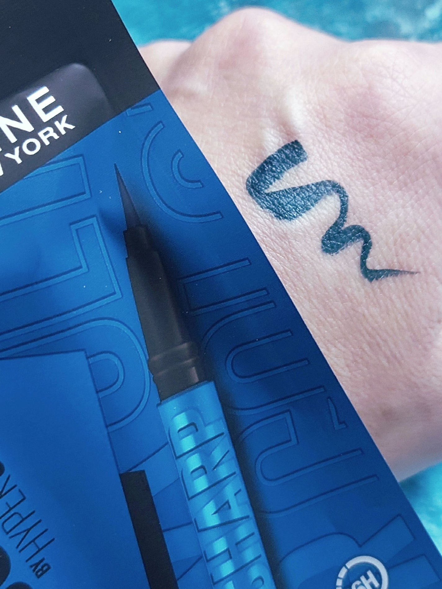 ウルトラカラー アイライナー/MAYBELLINE NEW YORK/リキッドアイライナーを使ったクチコミ(5枚目)