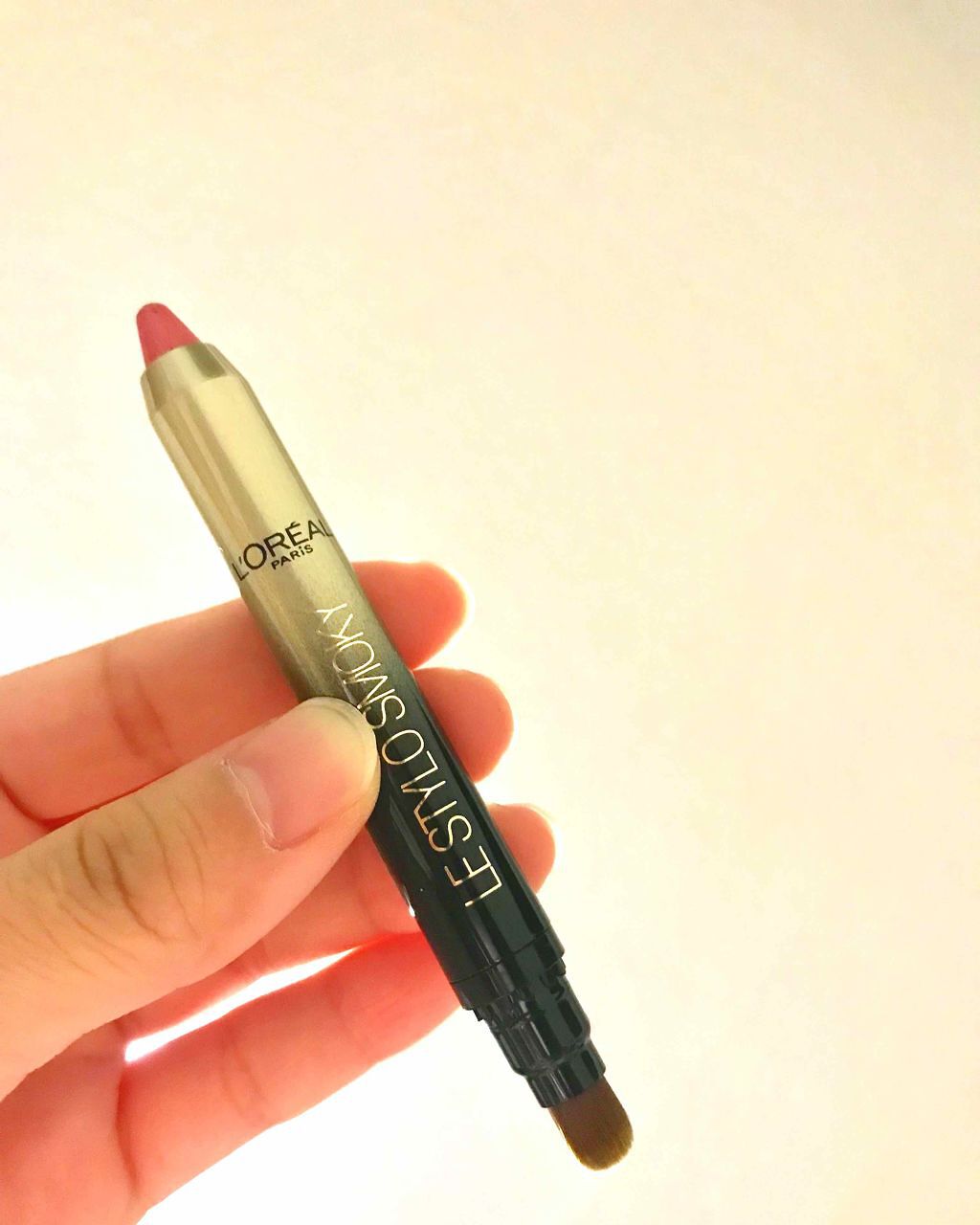 カラーリッシュルスティロスモーキー/ロレアル パリ/スティックアイシャドウを使ったクチコミ(1枚目)