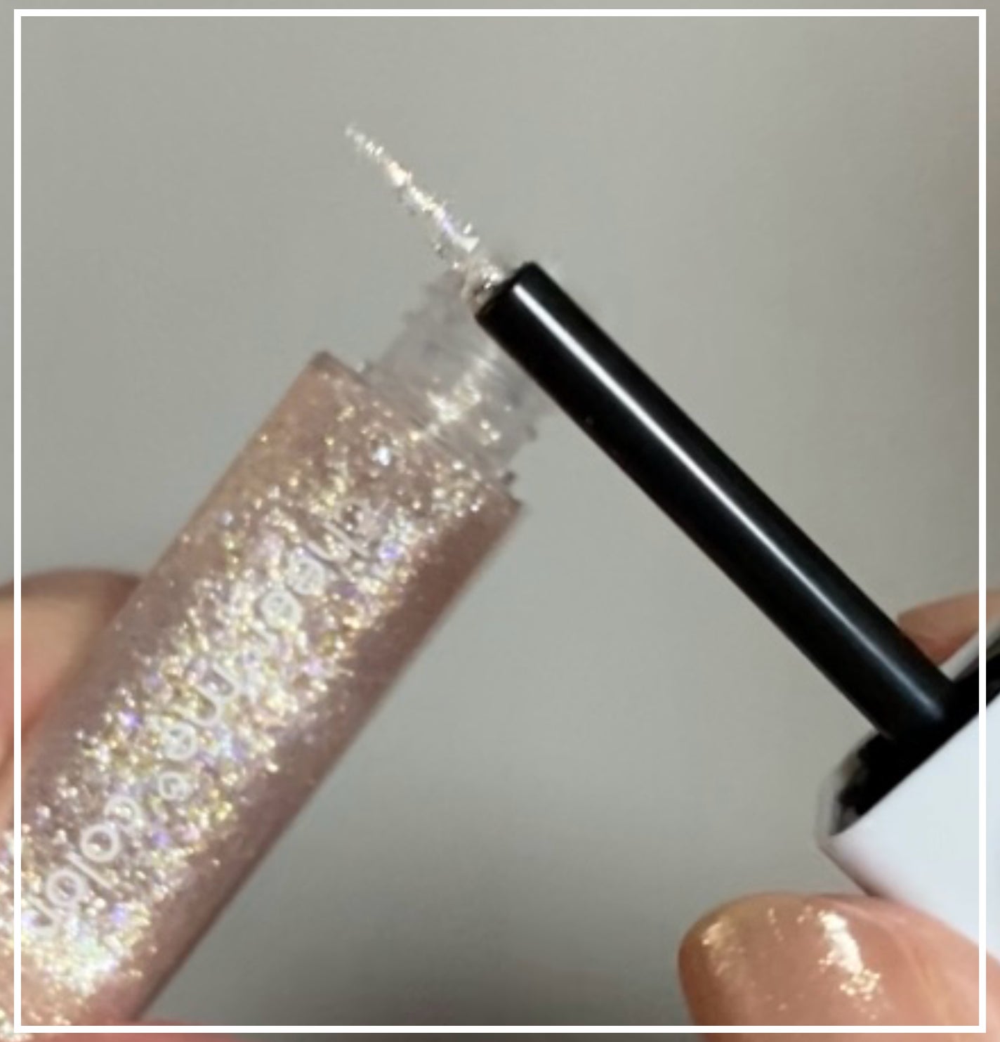 チアミーカラー グリッターアイライナー CHEER me COLOR