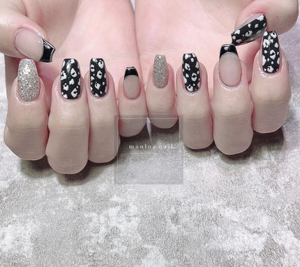 #フレンチネイル,#ネイル,#アートネイル,#パールネイル,#囲みフレンチネイル,#フレンチネイル,#ブラックネイル,#ミラーフレンチネイル,#ミラーネイル,#手書きアートネイル,#ミラーアートネイル,#パーツネイル,#ヒョウ柄ネイル,#レオパード柄ネイル,#秋ネイル,#天王寺ネイル,#アニマルネイルのネイルデザイン
