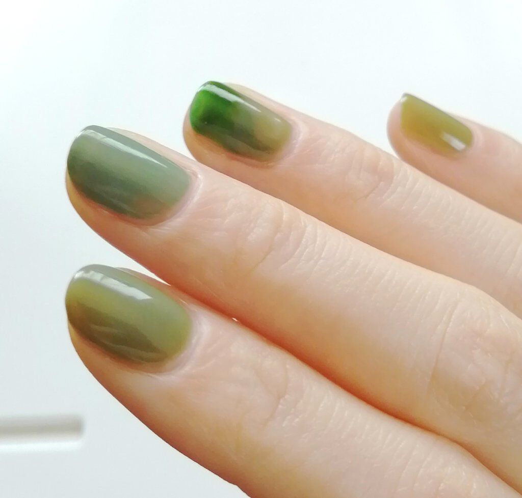 グラッシーネイルカラー/Laka/マニキュアを使ったクチコミ（1枚目）