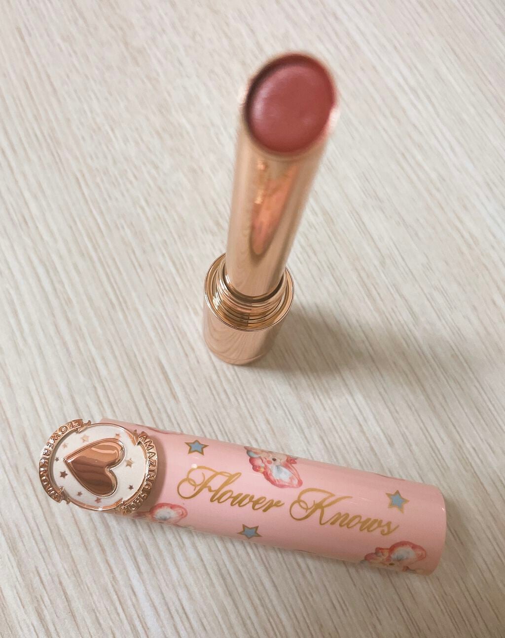 サーカスシリーズ グロッシーリップスティック /FlowerKnows/口紅を使ったクチコミ(6枚目)