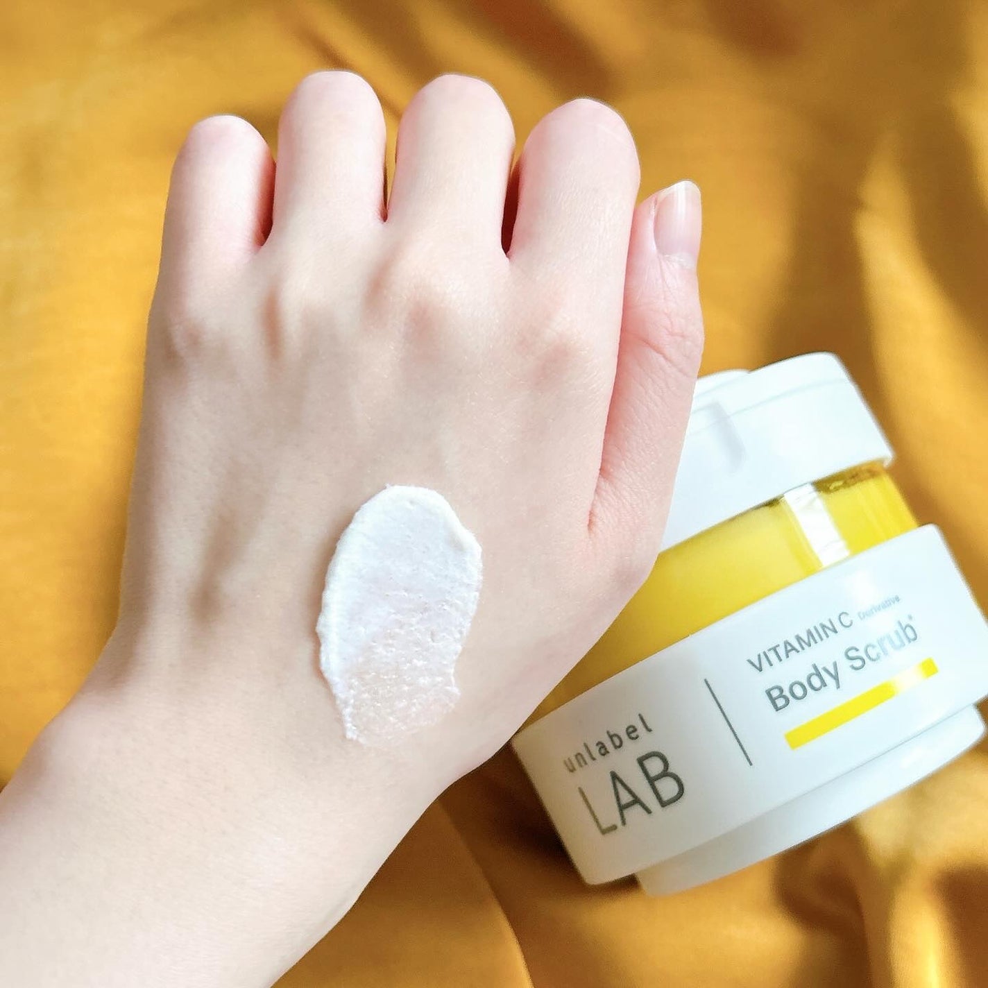 V クリーミーモイスト ボディスクラブ/unlabel/ボディスクラブを使ったクチコミ(5枚目)