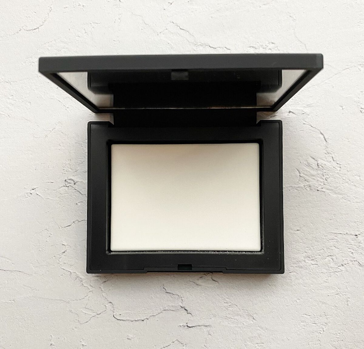 ライトリフレクティングセッティングパウダー　プレスト　N/NARS/プレストパウダーを使ったクチコミ（1枚目）