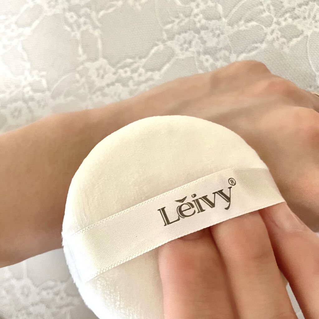 フレグランス ボディ＆フェイスパウダー ラベンダー 23g/Leivy/ルースパウダーを使ったクチコミ（3枚目）