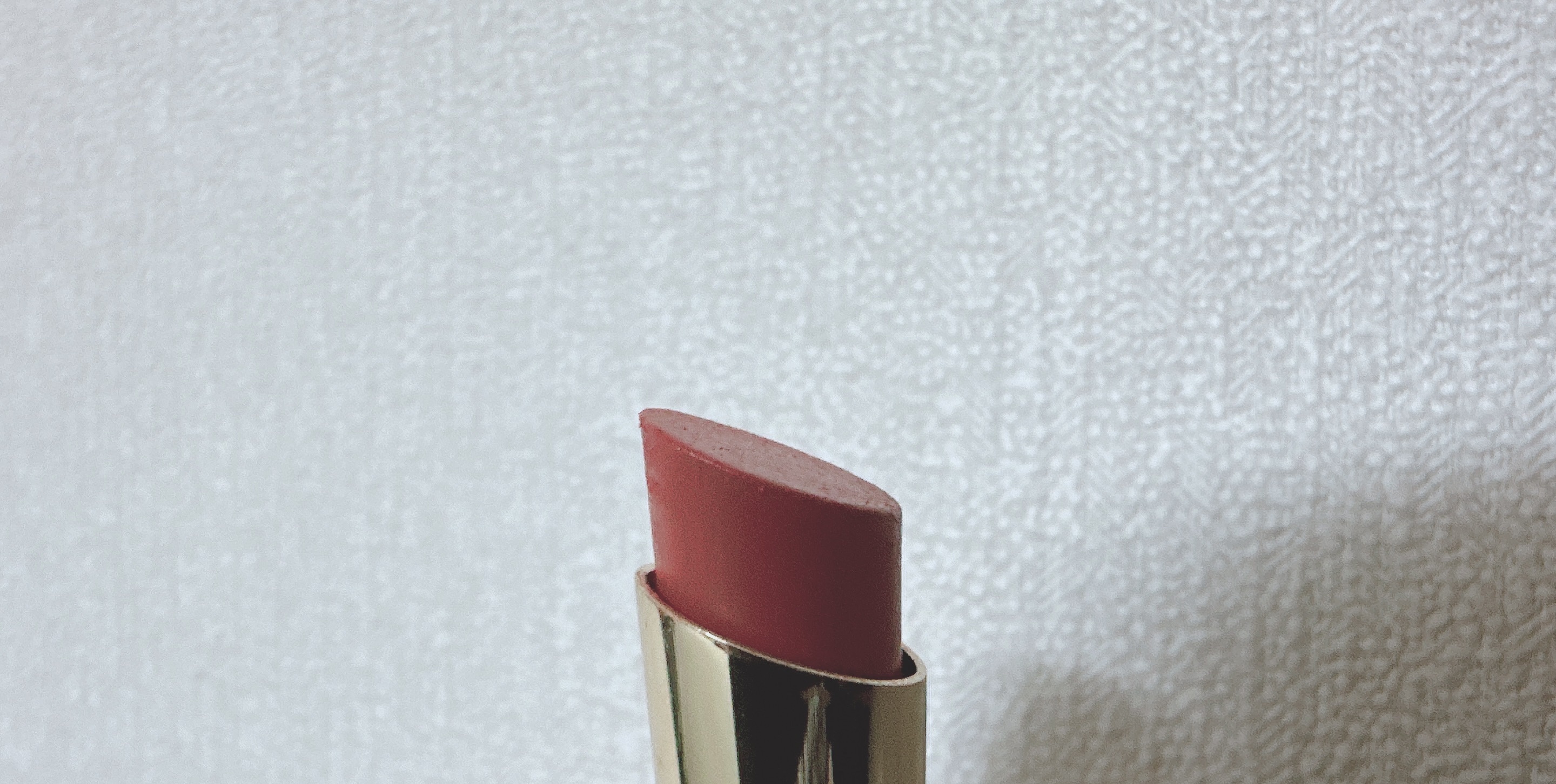 ルージュ ピュールクチュール ザ ボールド No.8 フェアレス カーネリアン/YVES SAINT LAURENT BEAUTE/口紅を使ったクチコミ（2枚目）