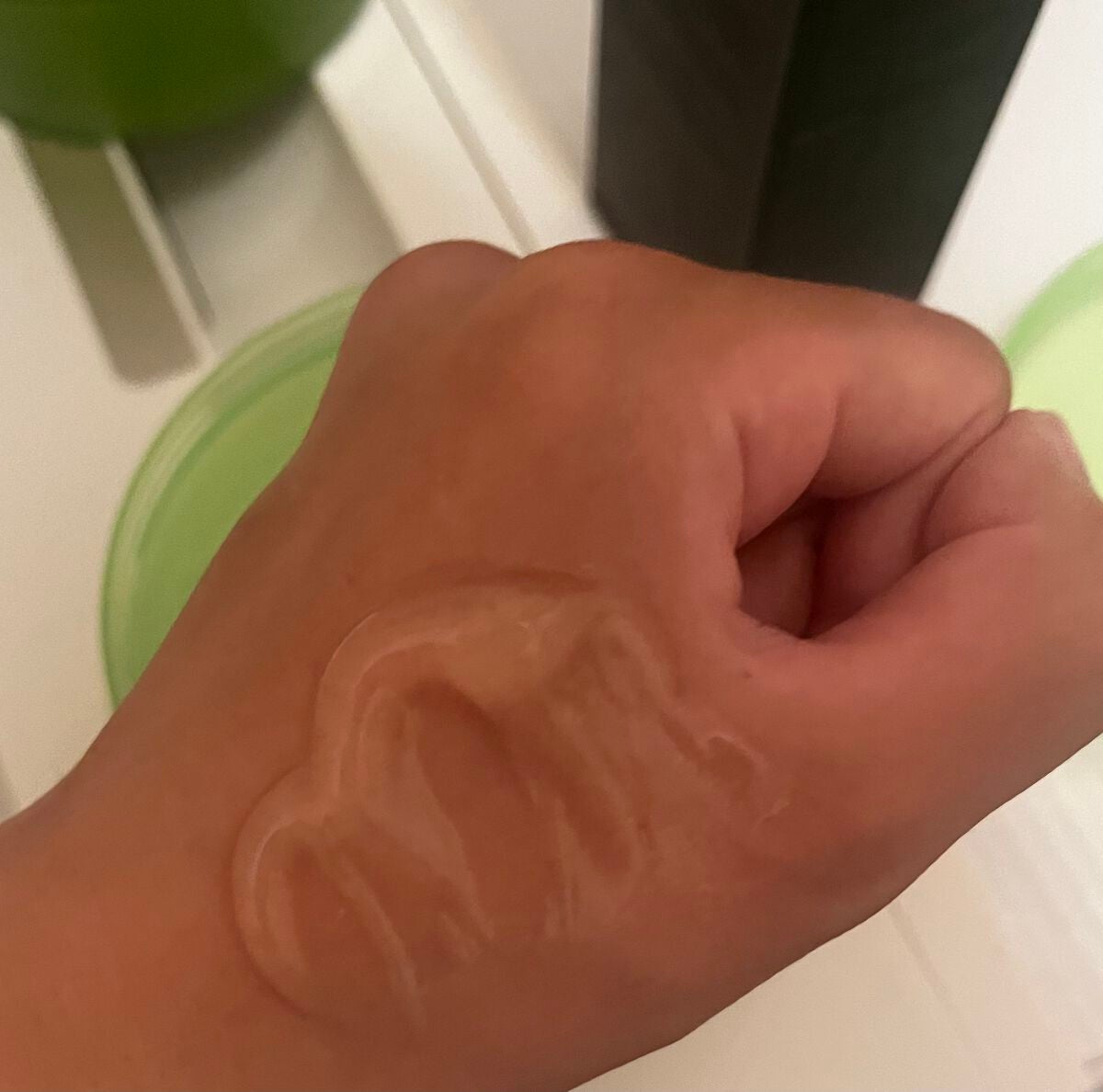 ティーツリーカーミングハイドロジェル/MEDIHEAL/ボディローションを使ったクチコミ(2枚目)