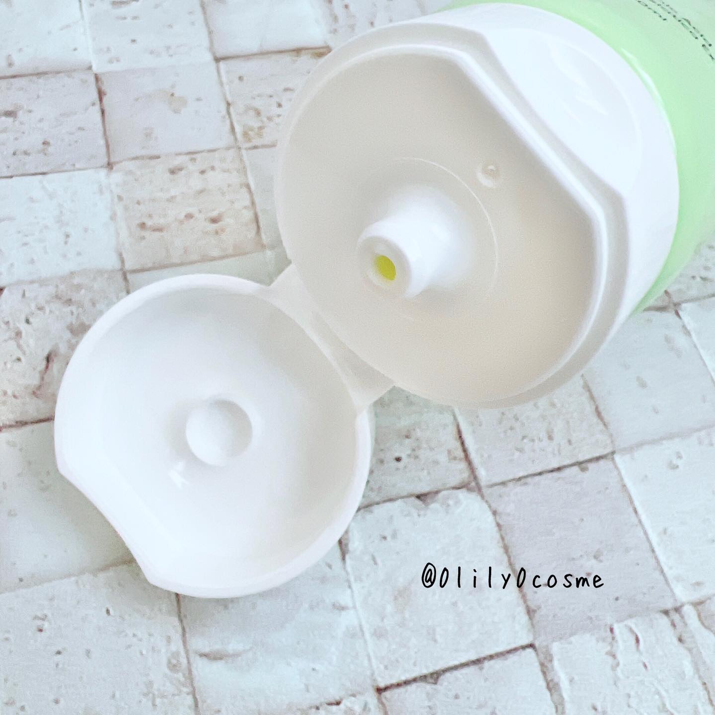 FRESH LIME GLOW & SUPER HYDRATING MOISTURIZER/omitted./フェイスクリームを使ったクチコミ（3枚目）