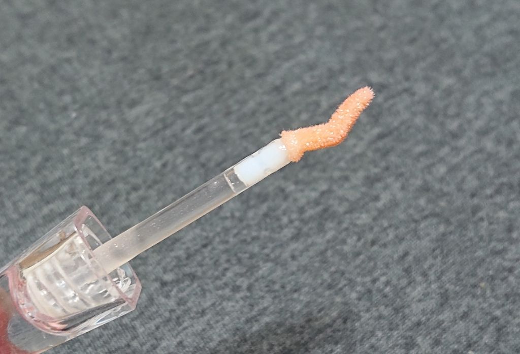 38°C / 99°F リップトリートメント (リップ美容液)/UZU BY FLOWFUSHI/リップケアを使ったクチコミ(2枚目)