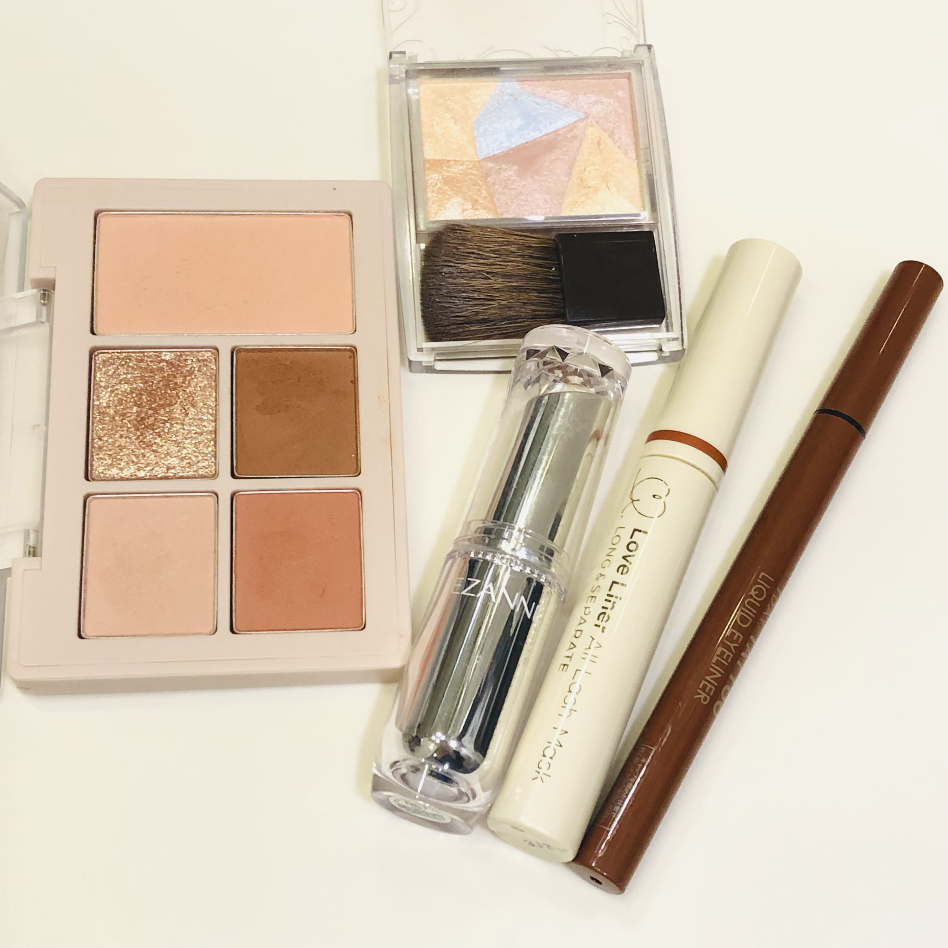 ラスティンググロスリップ/CEZANNE/口紅を使ったクチコミ（1枚目）