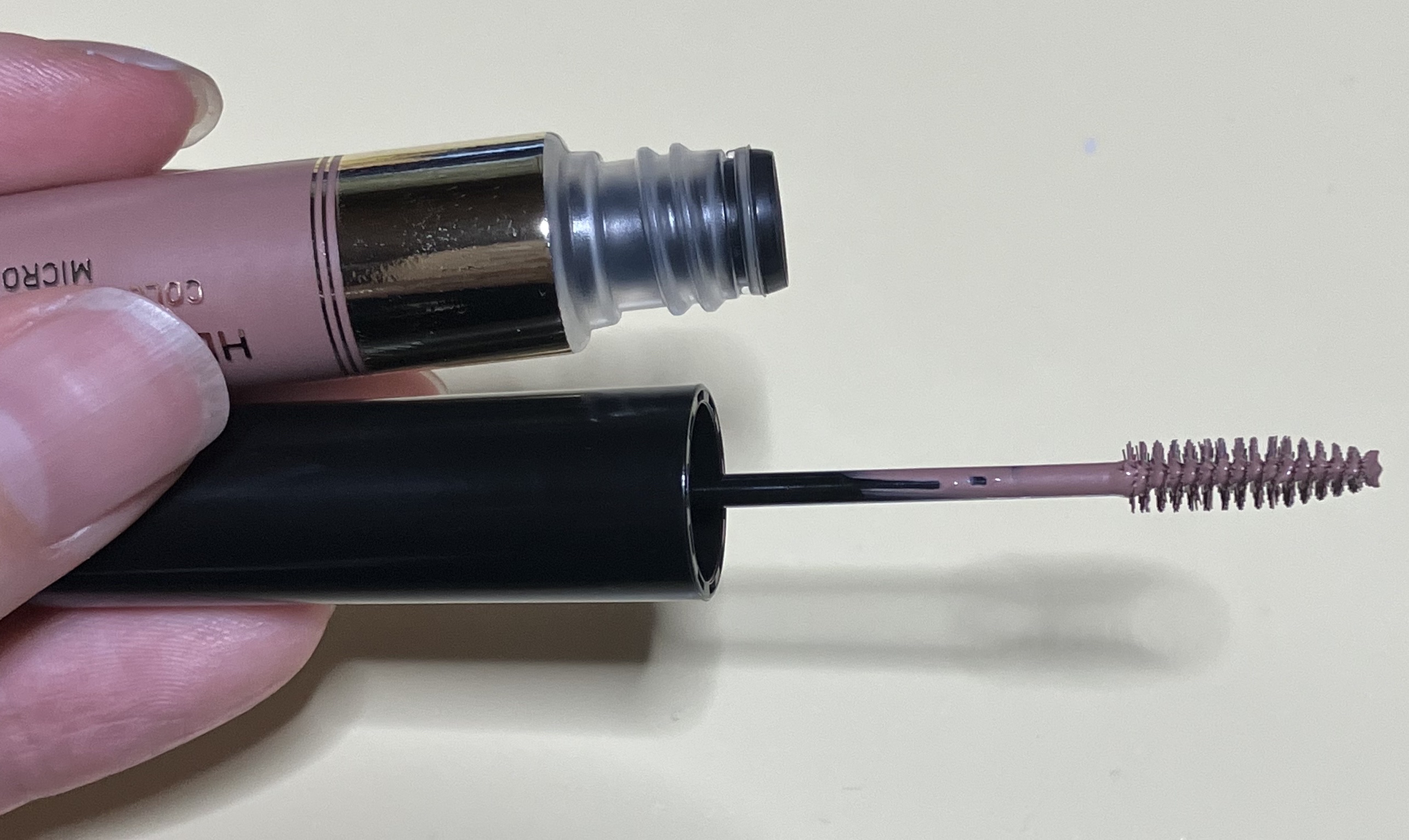 カラーリングアイブロウ マイクロ/ヘビーローテーション/眉マスカラを使ったクチコミ（1枚目）