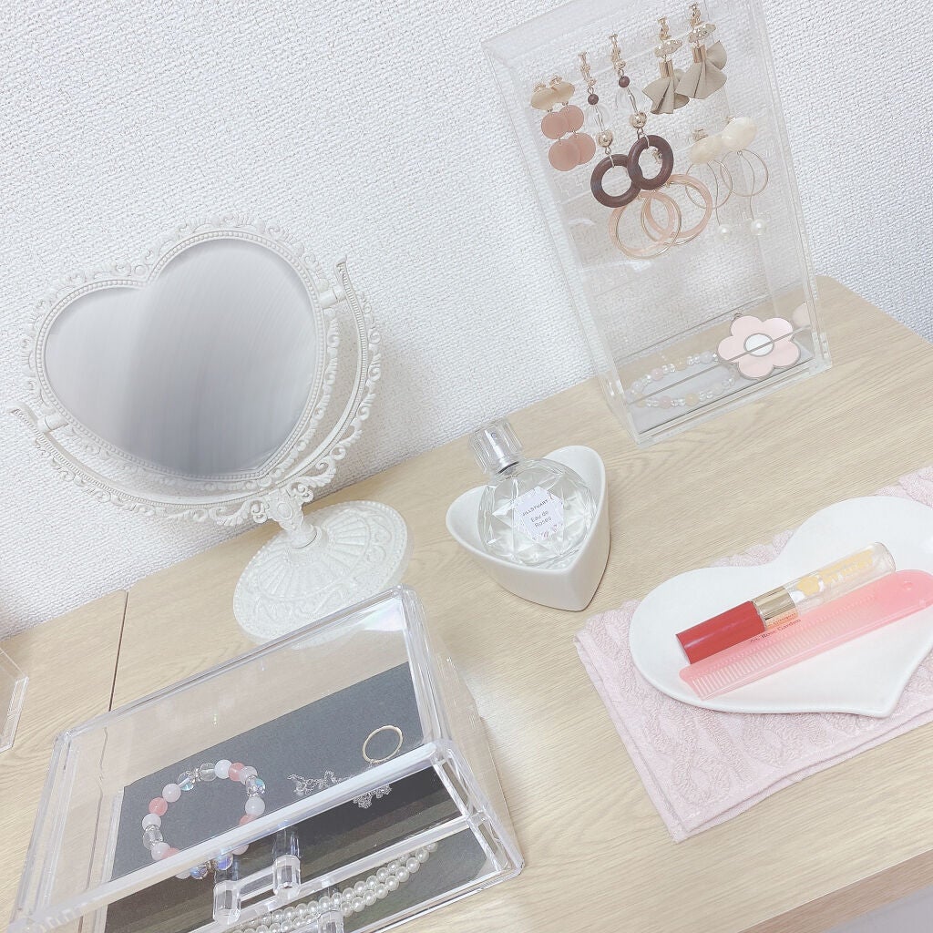 りん  on LIPS 「アクセサリー収納💍❤︎お気に入りのアクセサリーコーナーです(¨..」(1枚目)