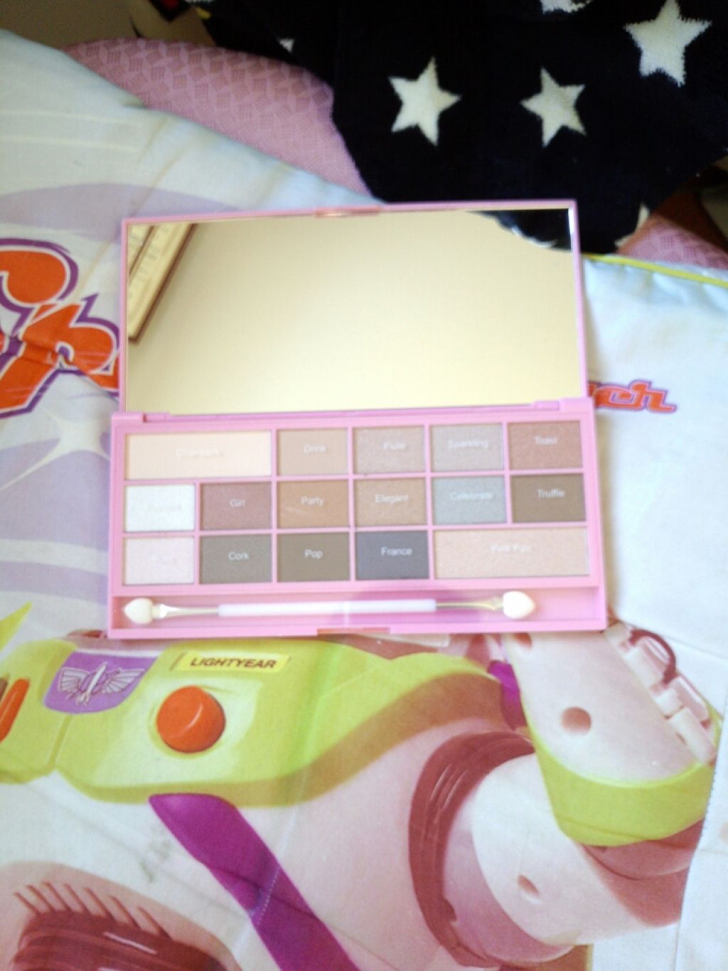 アイラブチョコレート/MAKEUP REVOLUTION/アイシャドウパレットを使ったクチコミ(3枚目)