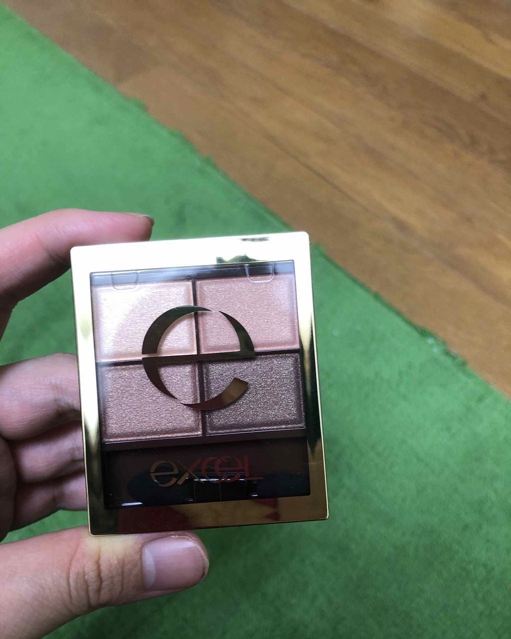 スキニーリッチシャドウ/excel/アイシャドウパレットを使ったクチコミ(3枚目)