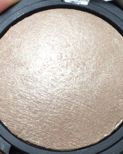 ベイクドハイライター/e.l.f. Cosmetics/パウダーハイライトを使ったクチコミ(4枚目)