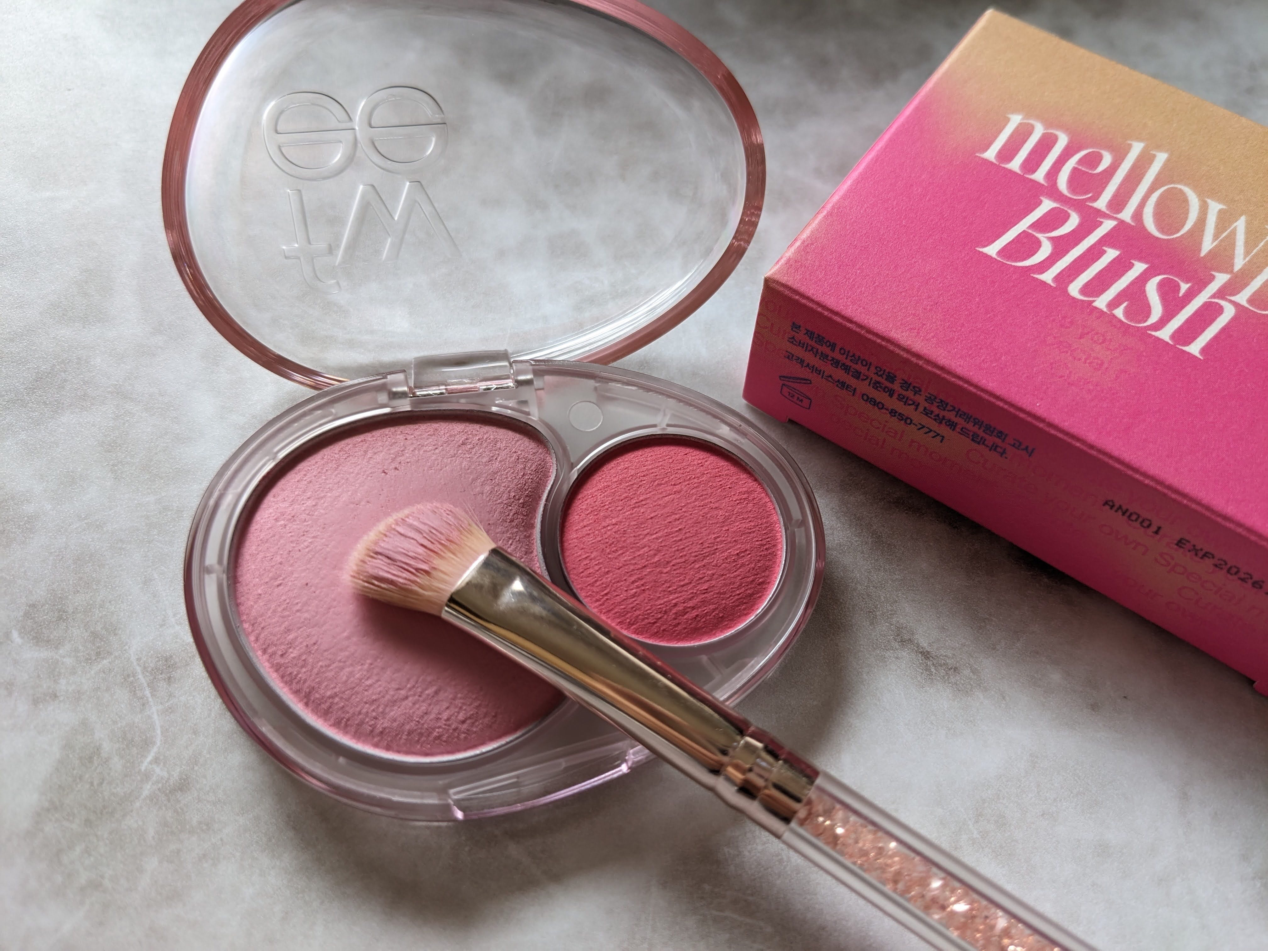 デュアルチークメロウ PK01 ラブミーハイキー/fwee/ジェル・クリームチークを使ったクチコミ（1枚目）