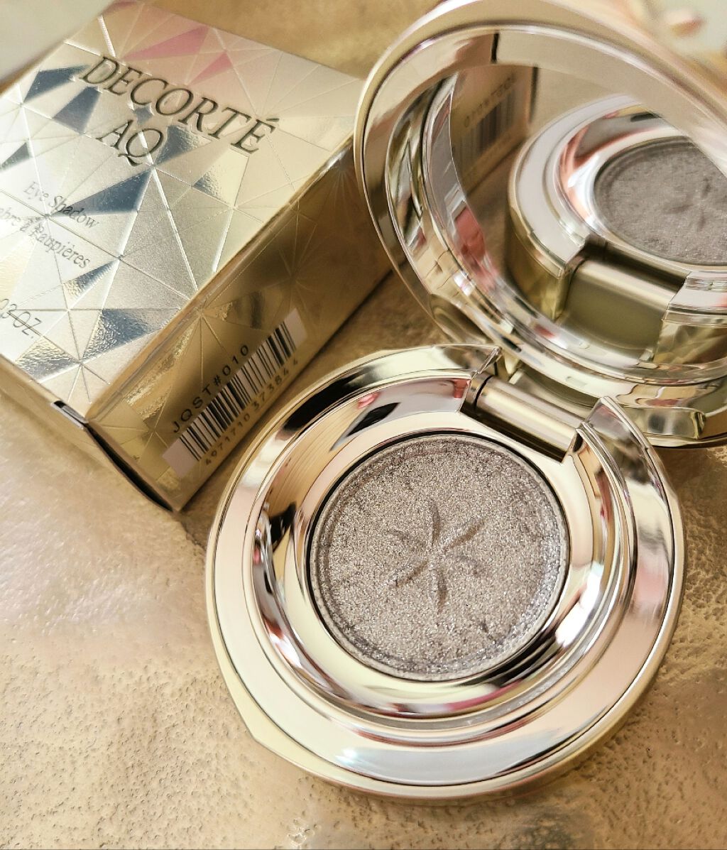AQ アイシャドウ/DECORTÉ/単色アイシャドウを使ったクチコミ(1枚目)