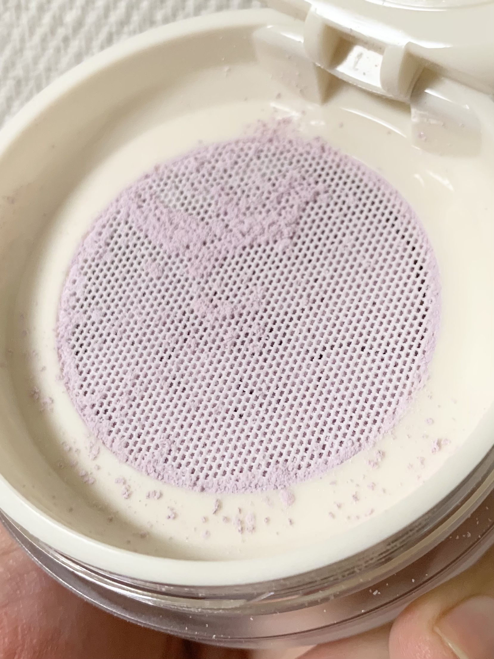 ピクシーダスト ルースパウダー フィニッシュパウダー  013 Lilac/Dinto/ルースパウダーを使ったクチコミ（3枚目）