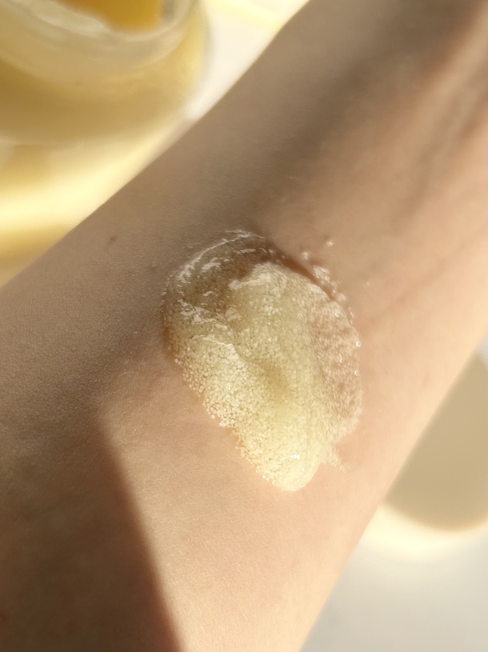 WHIPPED ホイップドヴィーガンパックスクラブ  ラボカド（潤いチャージ）のクチコミ「韓国のヴィーガンスキンケアブランド発、美味しそうなスクラブ🧁🌿

WHIPPED
ホイップドパ.....」（3枚目）