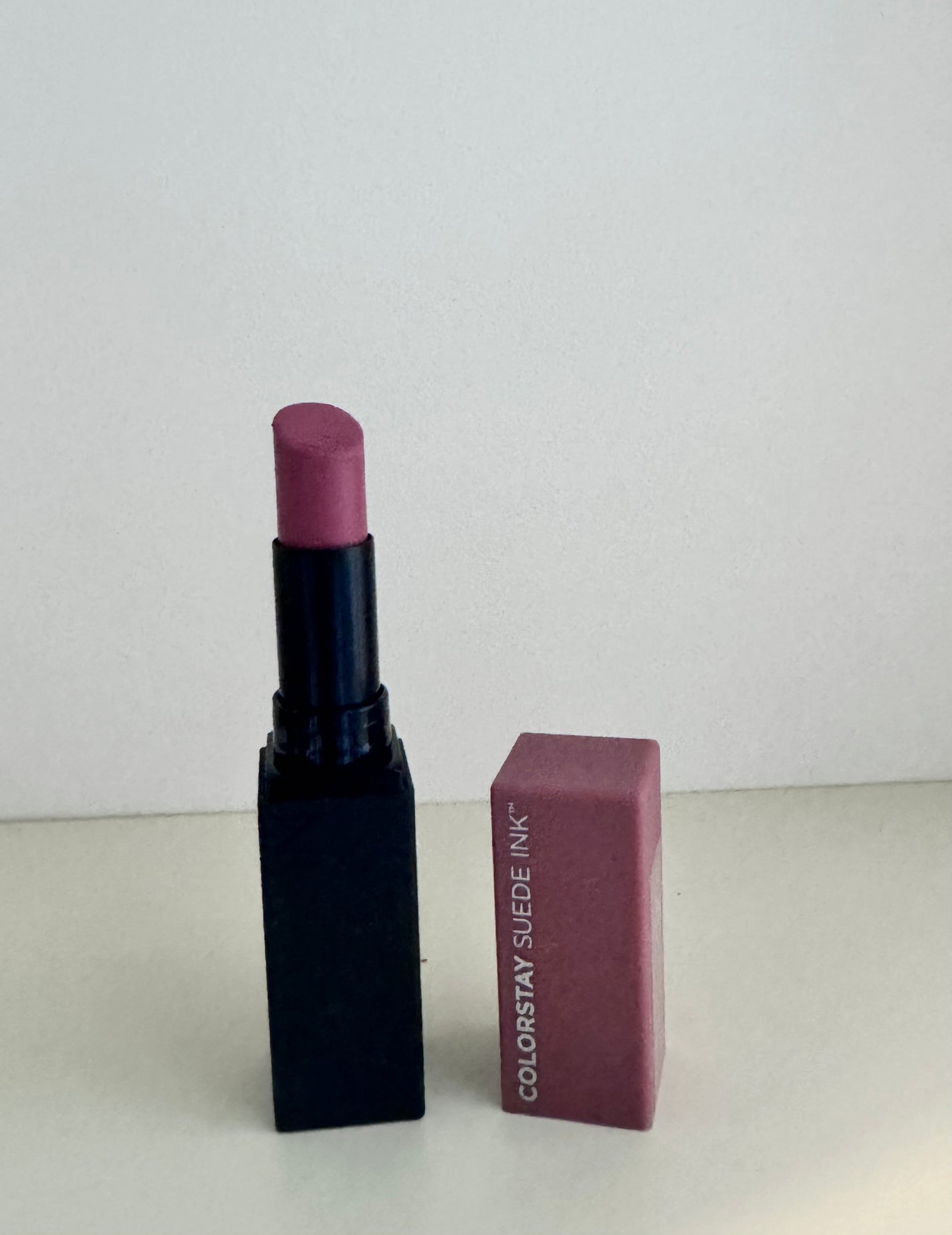 レブロン カラーステイ スウェード インク リップスティック/REVLON/口紅を使ったクチコミ(2枚目)