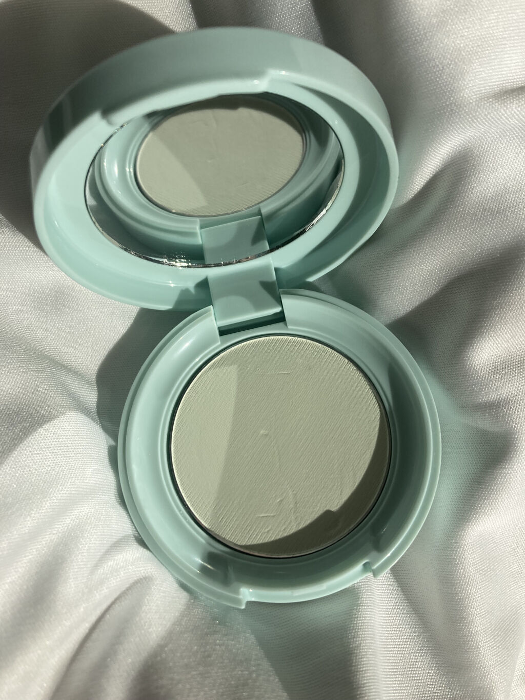 オイルコントロールパウダー＜医薬部外品＞/ファンケル/プレストパウダーを使ったクチコミ（3枚目）