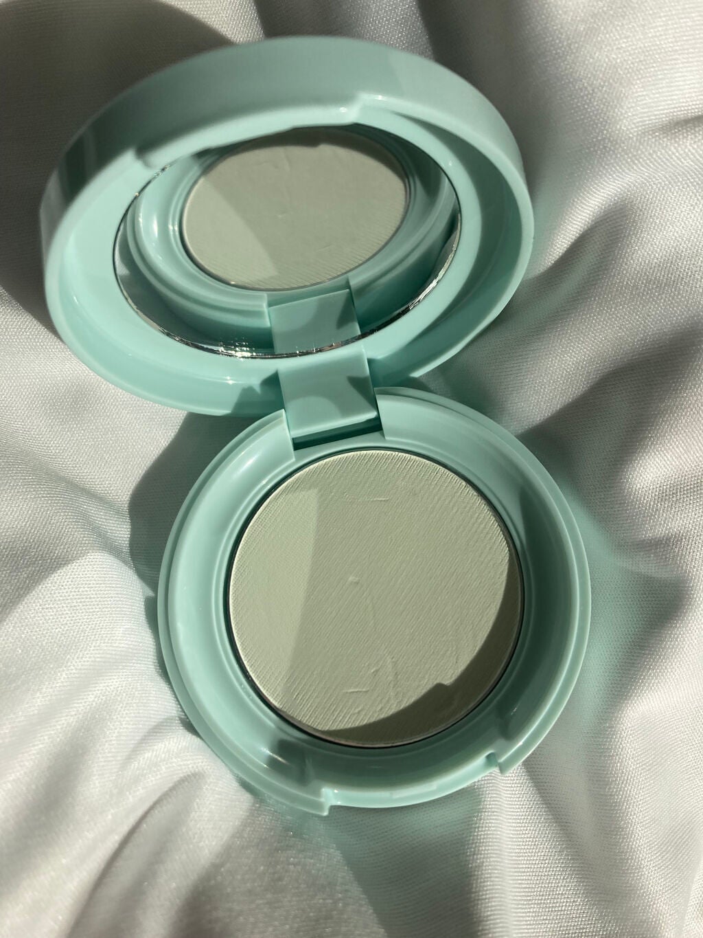 オイルコントロールパウダー<医薬部外品>/ファンケル/プレストパウダーを使ったクチコミ(3枚目)