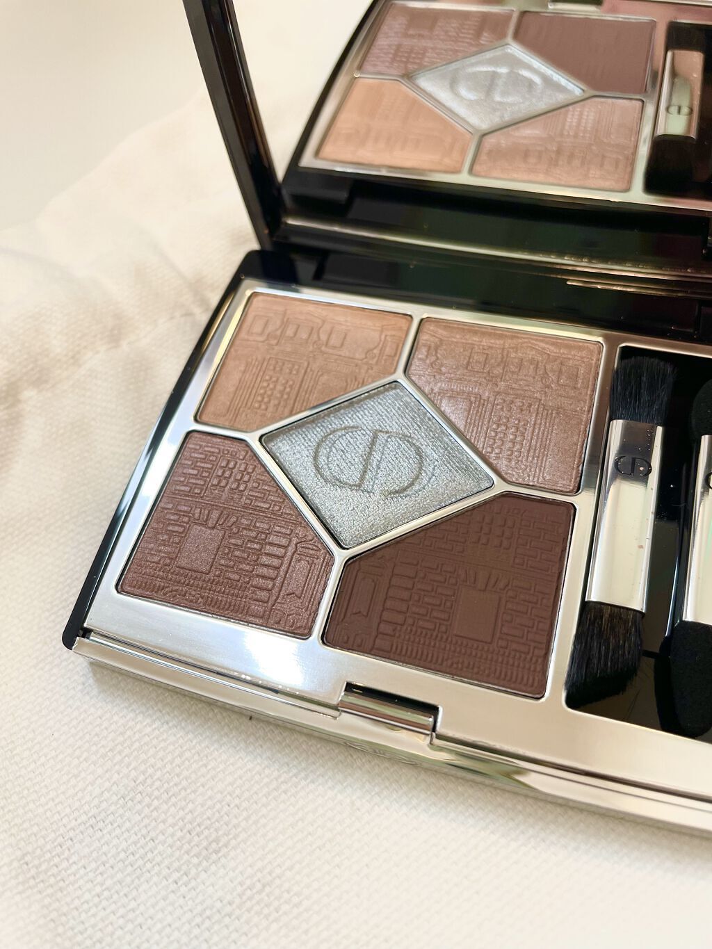 サンク クルール クチュール 〈アトリエ オブ ドリームズ〉/Dior/アイシャドウパレットを使ったクチコミ（2枚目）