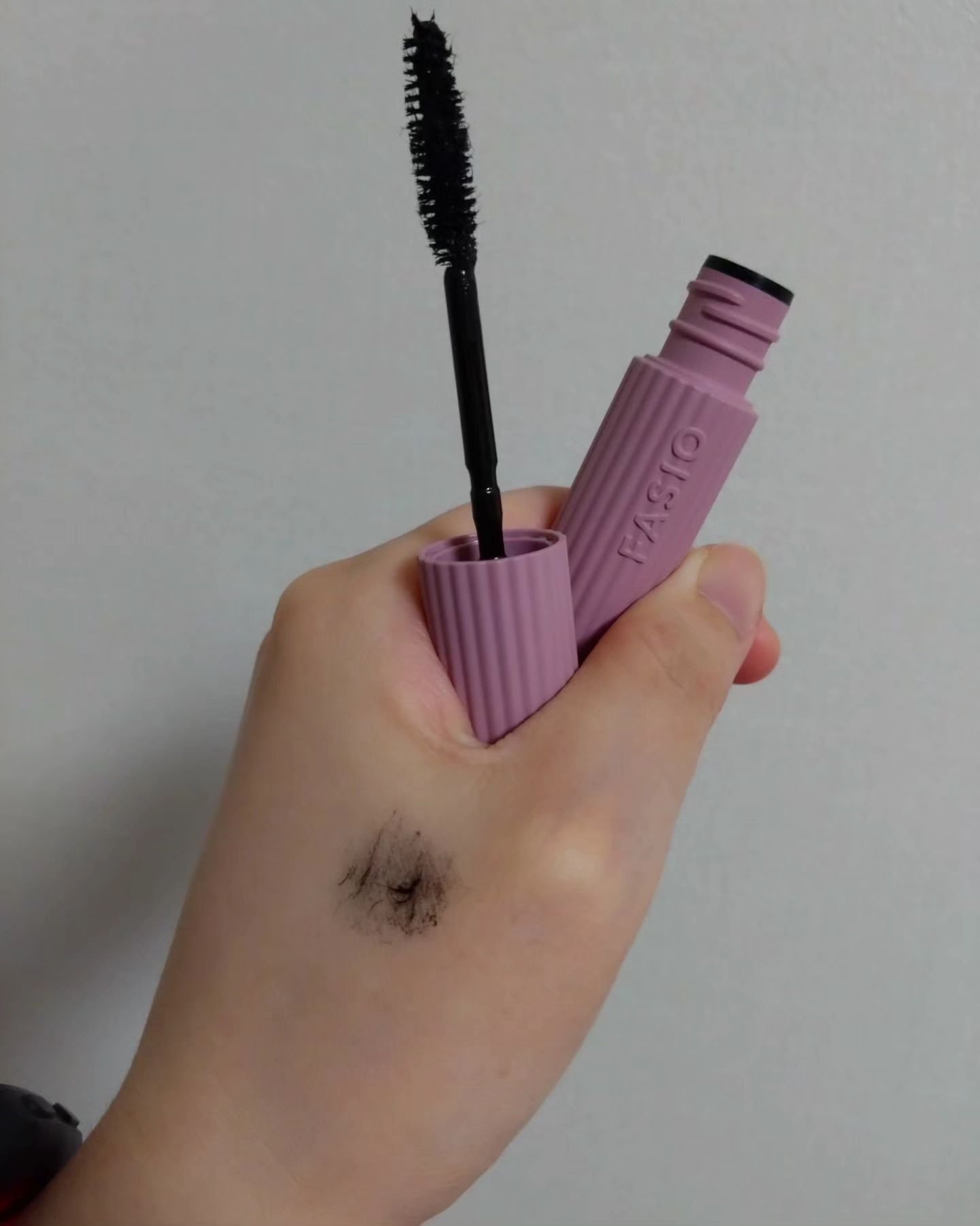 まつパ級 フィルム マスカラ (ロング&ボリューム)/FASIO/マスカラを使ったクチコミ（2枚目）