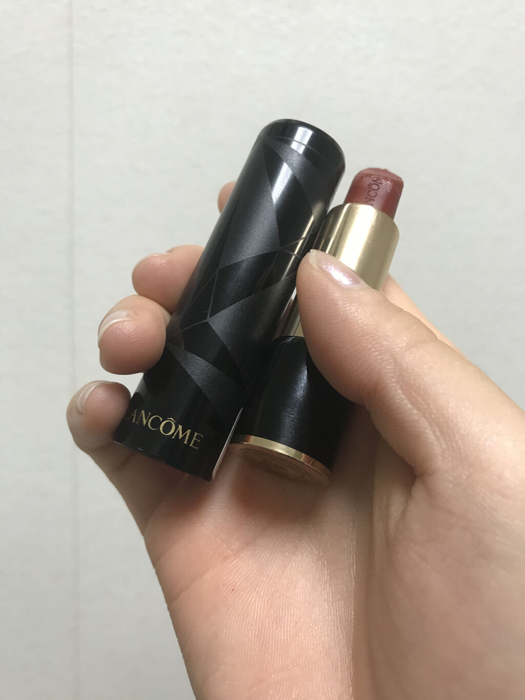 ラプソリュ ルージュ R02 ルビークィーン/LANCOME/口紅を使ったクチコミ（3枚目）