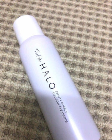 🌱Feel the HALO クッションクレンジング🌱

新感覚炭酸オイルクレンジング！
こういう泡のクレンジングを使うのは初めてだったのでシュワシュワして面白かったです

勝手に白い泡が出てくると思っ