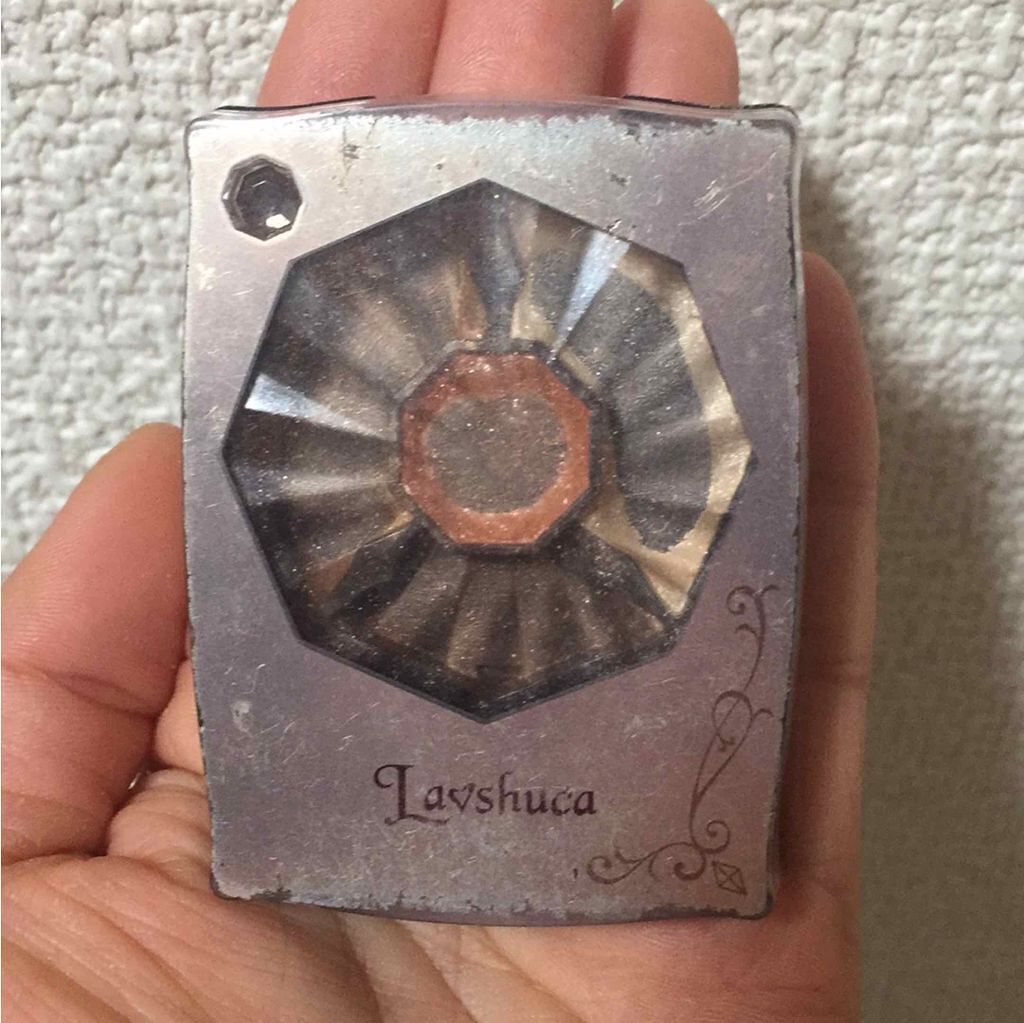 スターデコレーションアイズ/ラヴーシュカ/アイシャドウパレットを使ったクチコミ(1枚目)