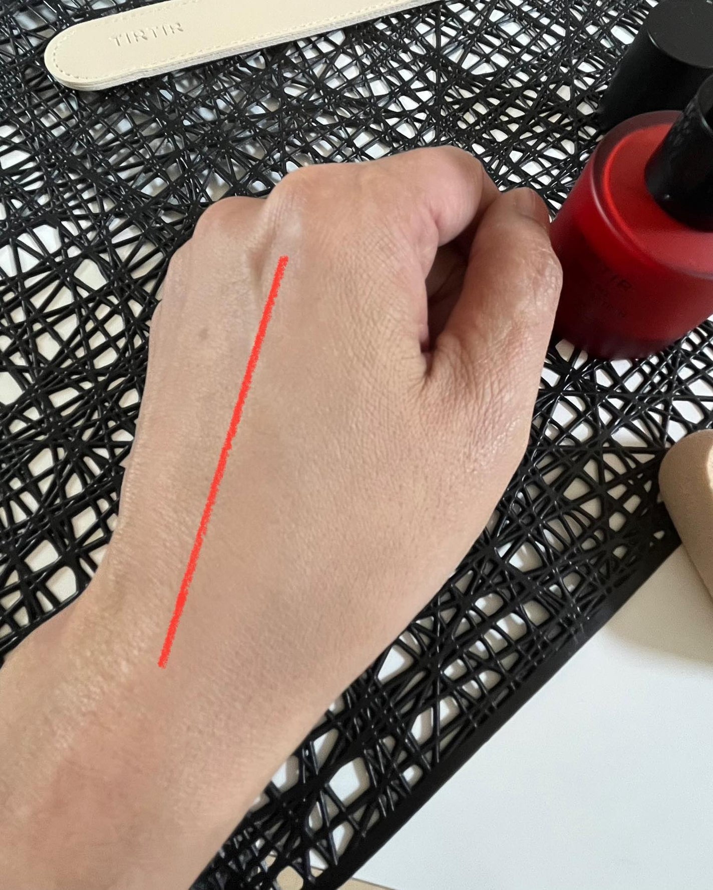 マスクフィットレッドファンデーション/TIRTIR(ティルティル)/リキッドファンデーションを使ったクチコミ(5枚目)